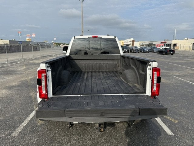2025 Ford Super Duty F-350 DRW Base