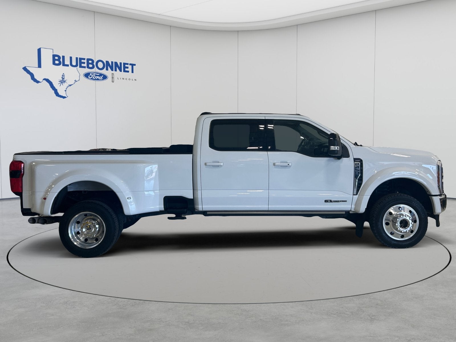 2024 Ford Super Duty F-450 DRW Base