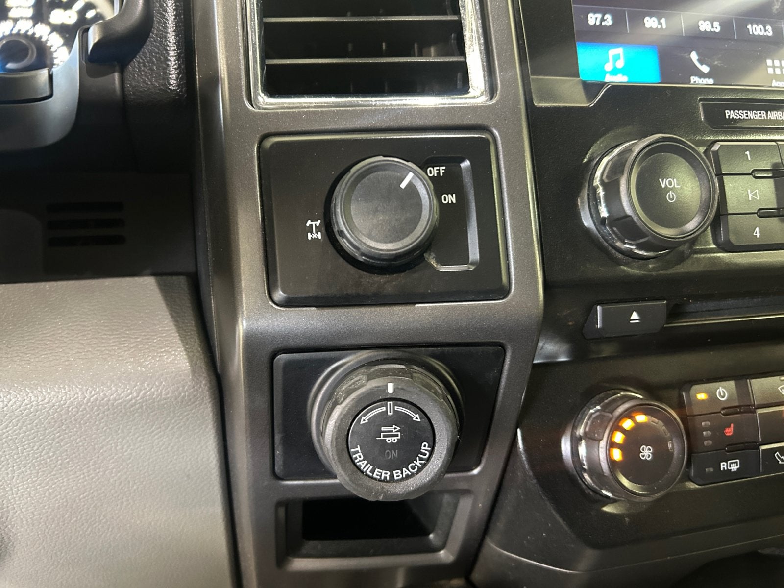 2016 Ford F-150 Base