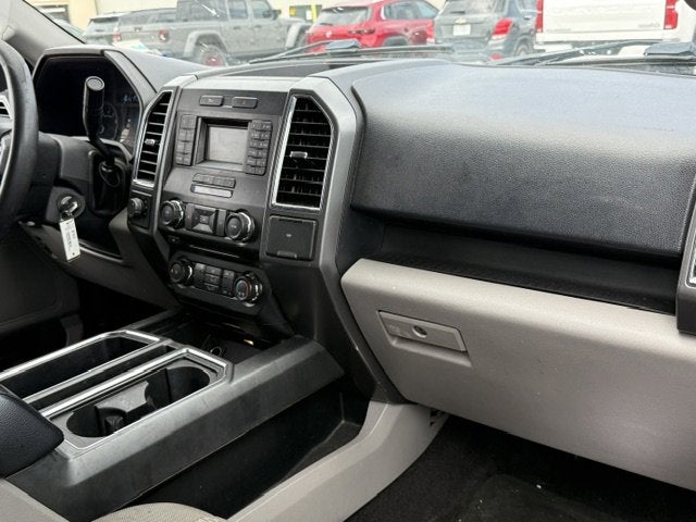 2016 Ford F-150 Base
