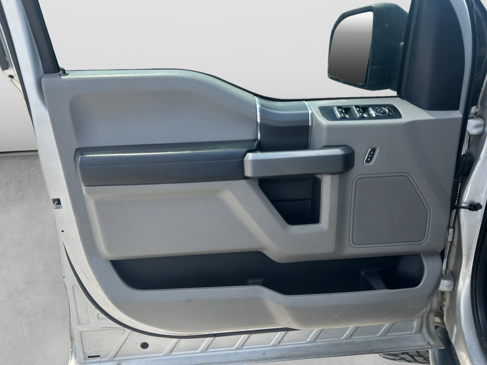 2015 Ford F-150 Base