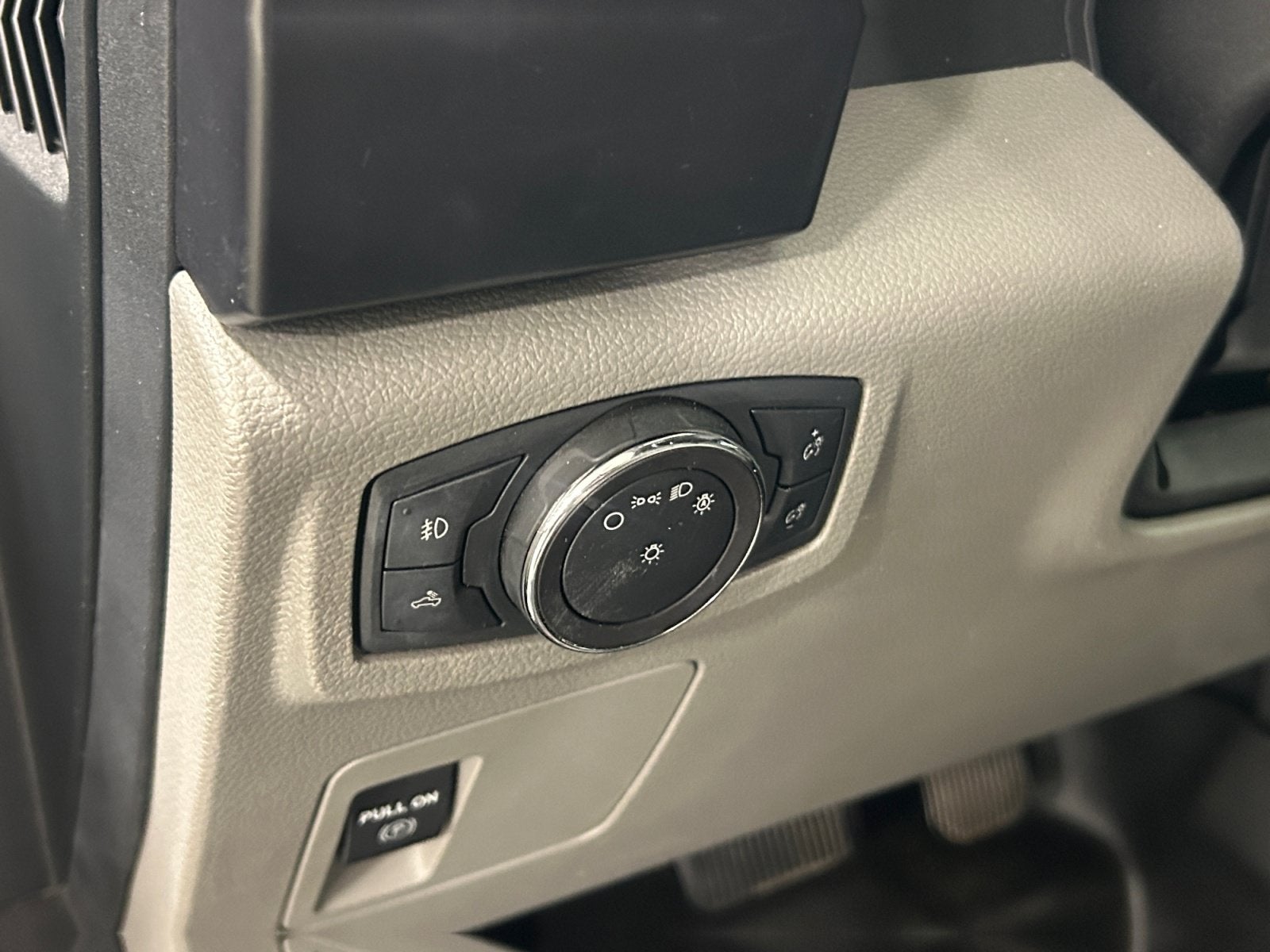 2019 Ford F-150 Base