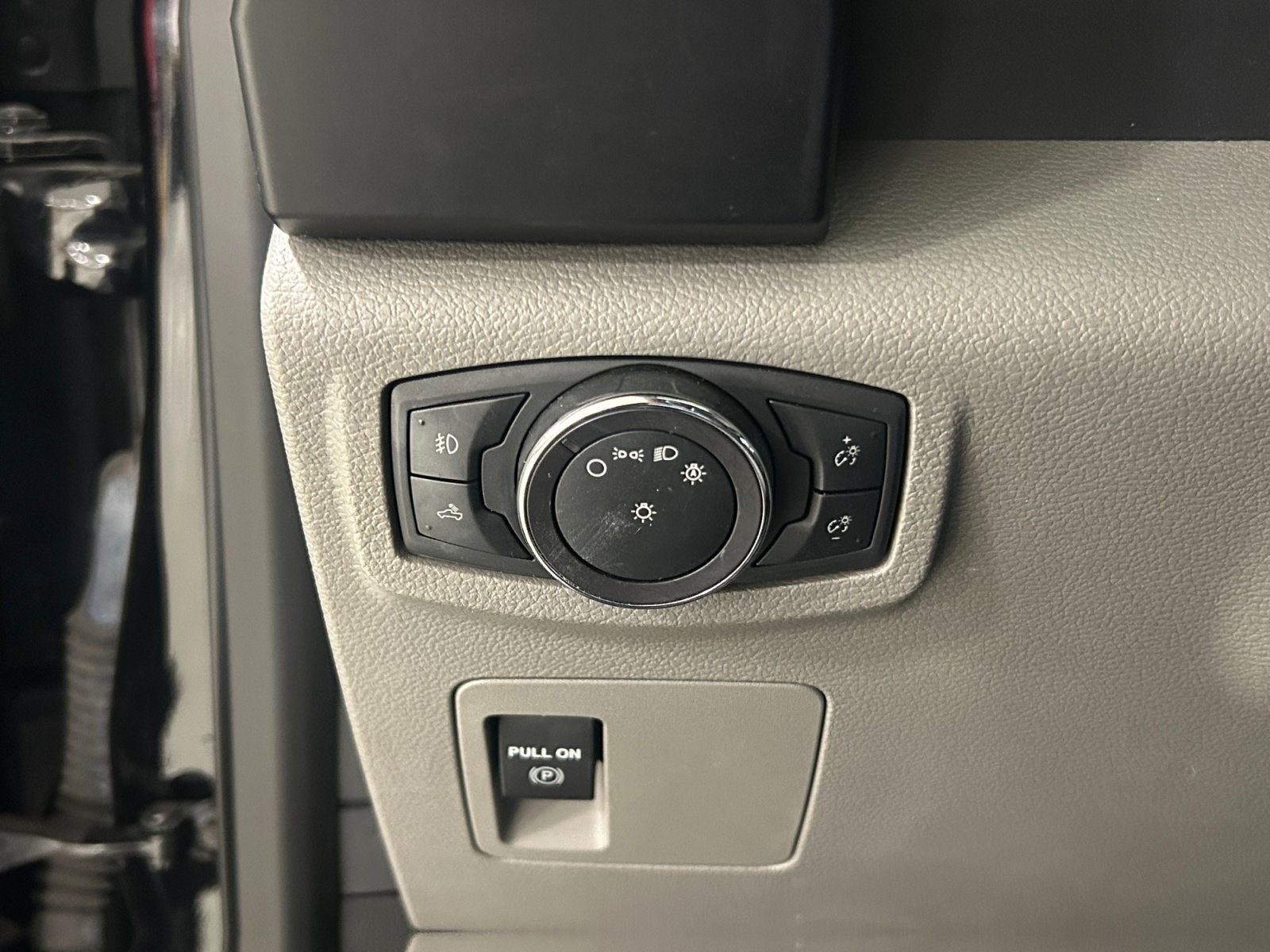 2019 Ford F-150 Base