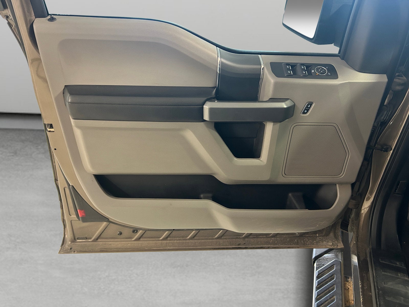 2016 Ford F-150 Base