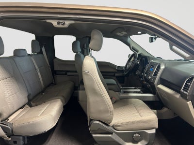 2016 Ford F-150 Base