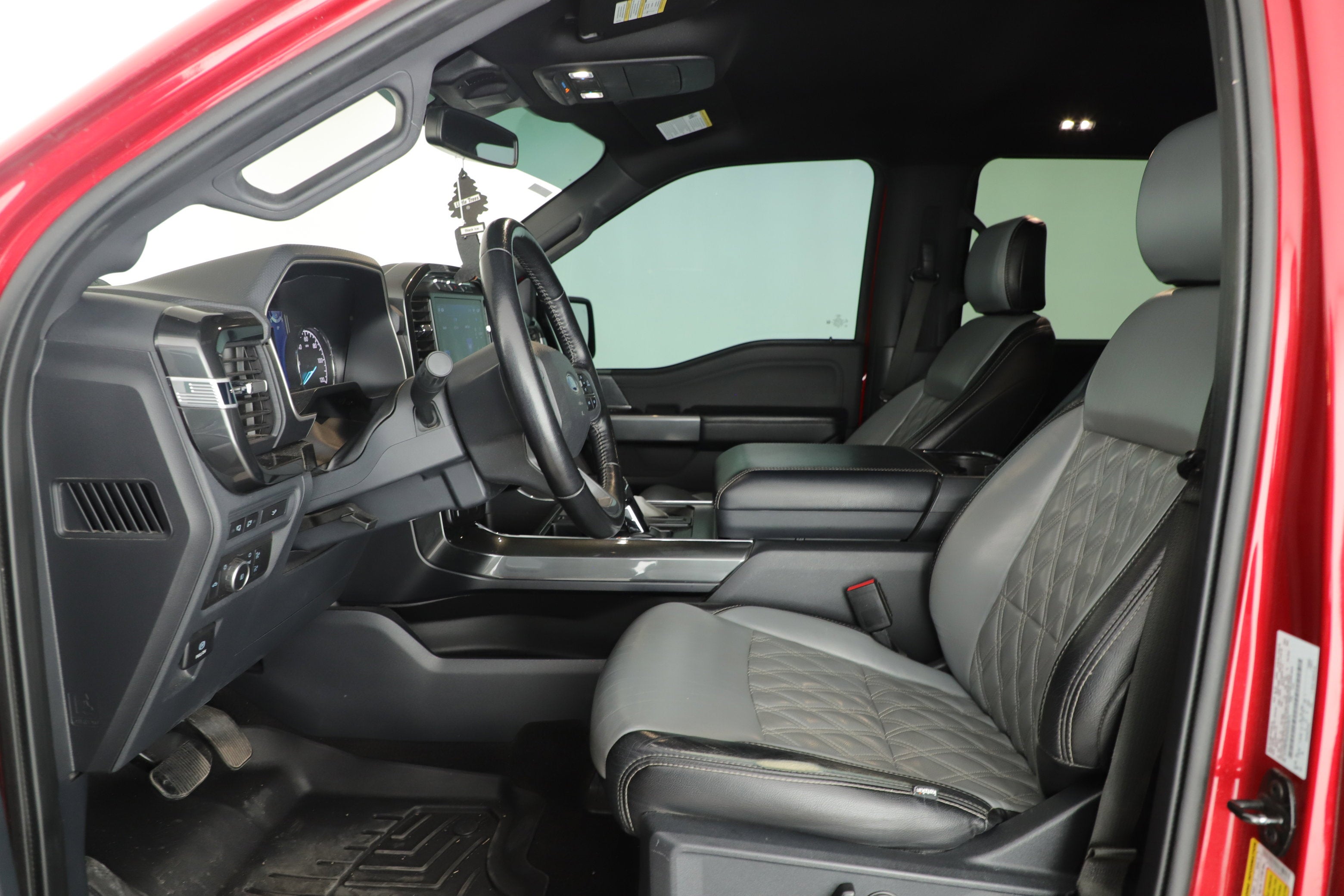 2022 Ford F-150 Base