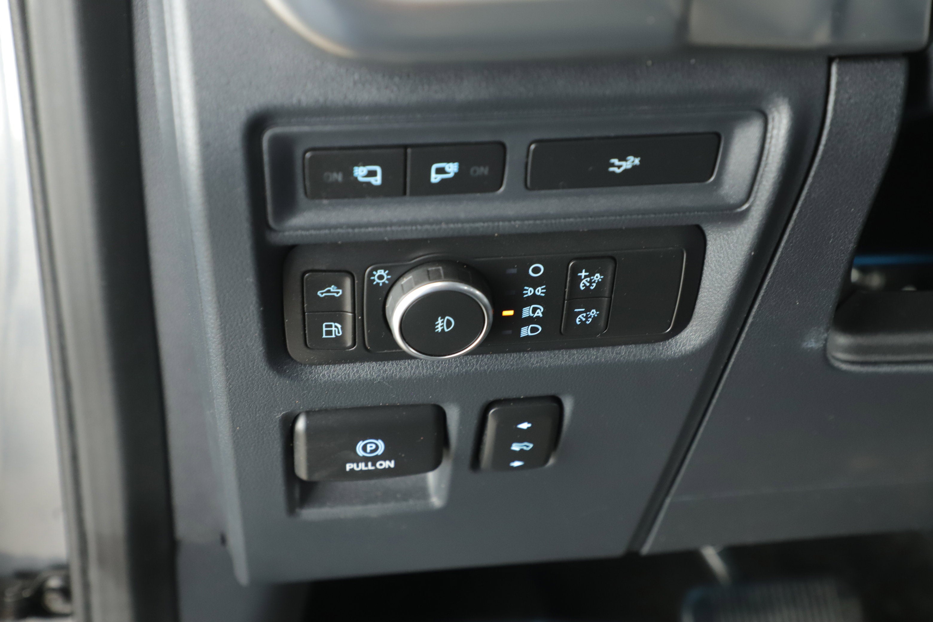 2022 Ford F-150 Base