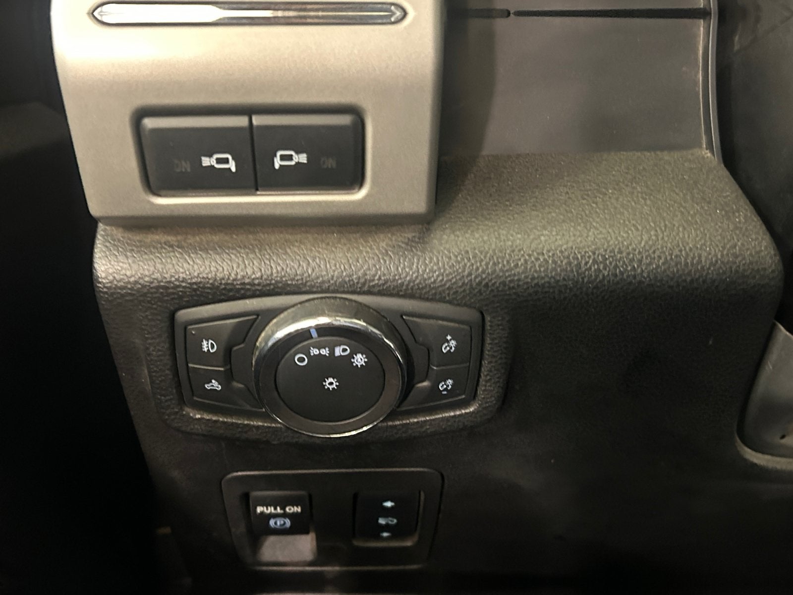 2018 Ford F-150 Base
