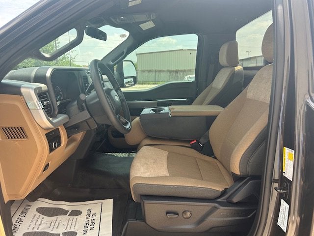 2024 Ford Super Duty F-350 DRW Base