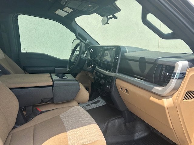 2024 Ford Super Duty F-350 DRW Base