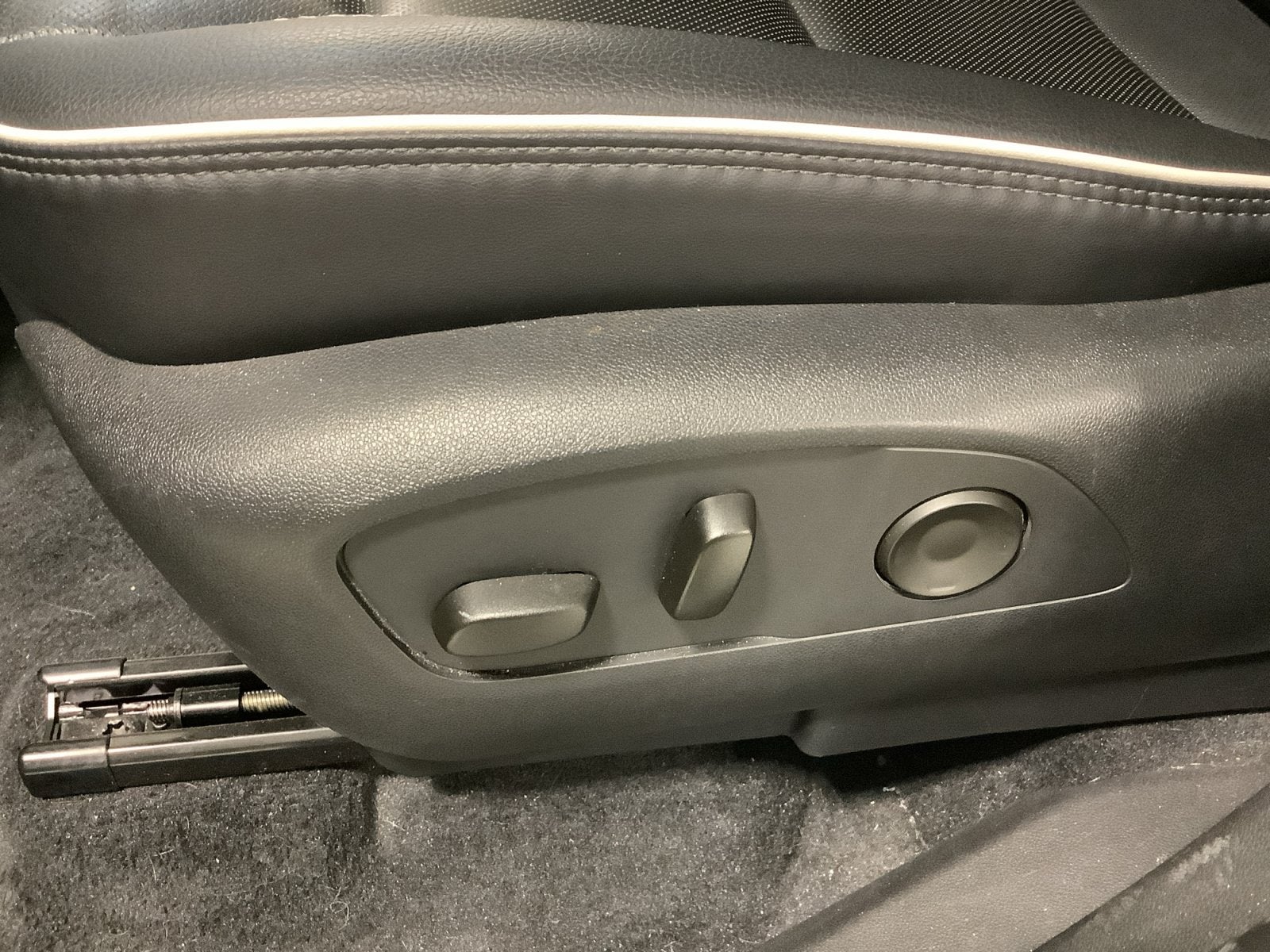 2024 GMC Acadia FWD Denali