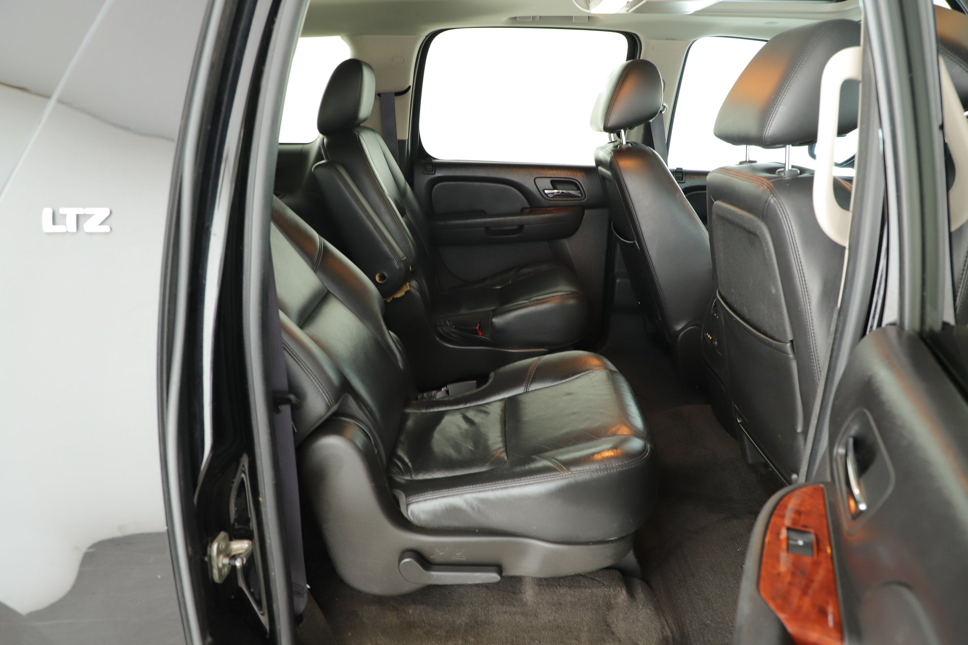 2011 Chevrolet Suburban LTZ
