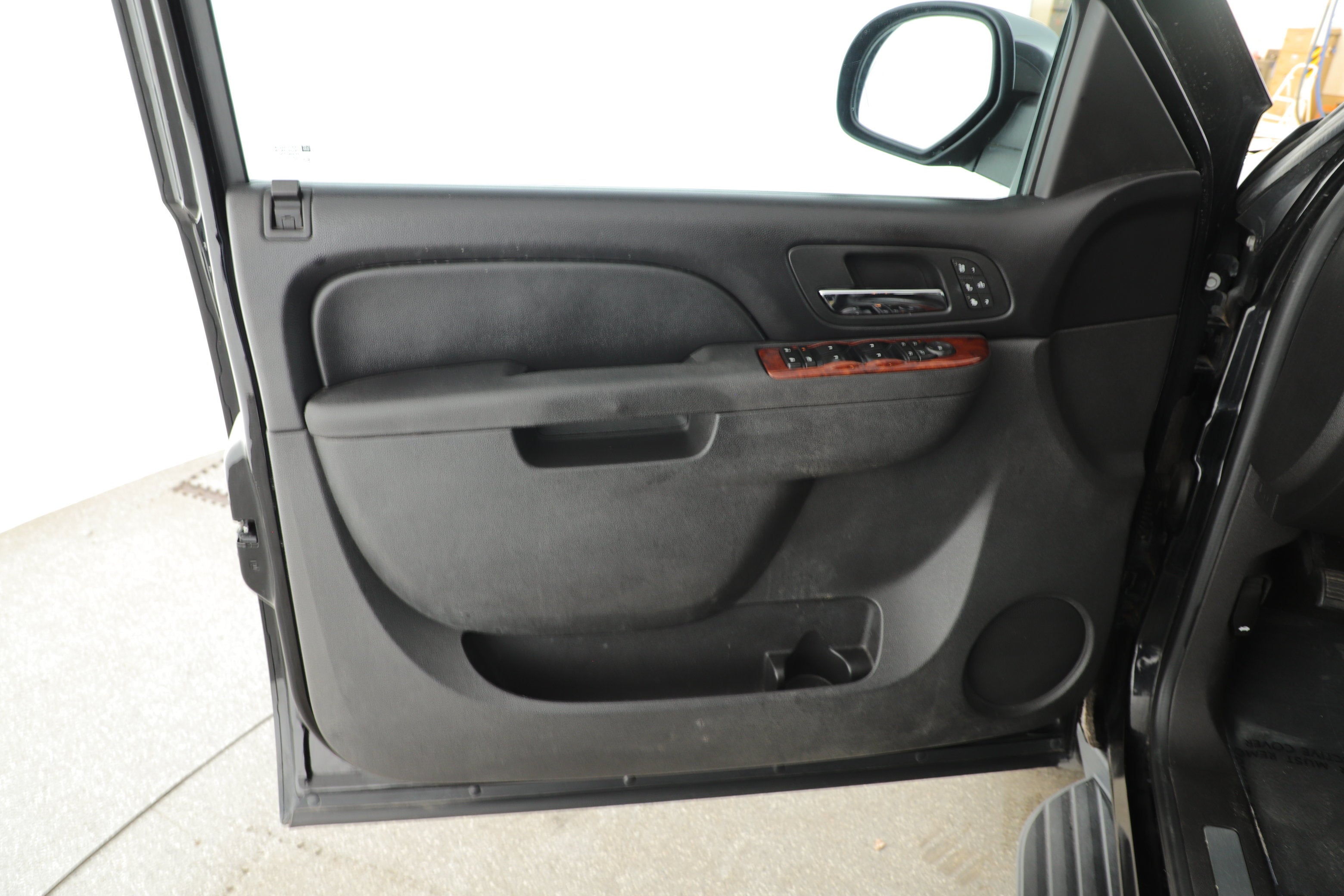 2011 Chevrolet Suburban LTZ