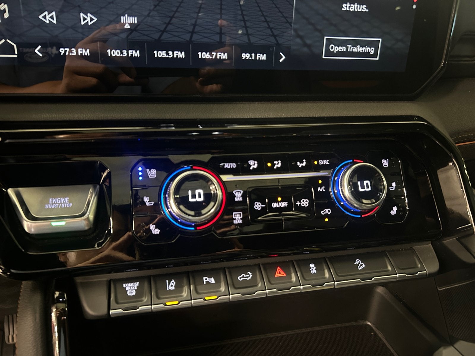 2025 GMC Sierra 3500HD AT4
