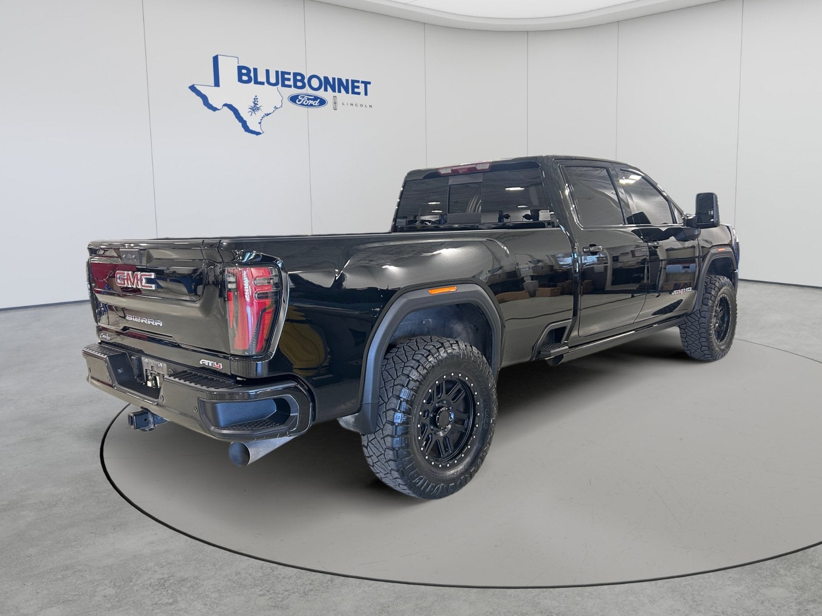 2025 GMC Sierra 3500HD AT4