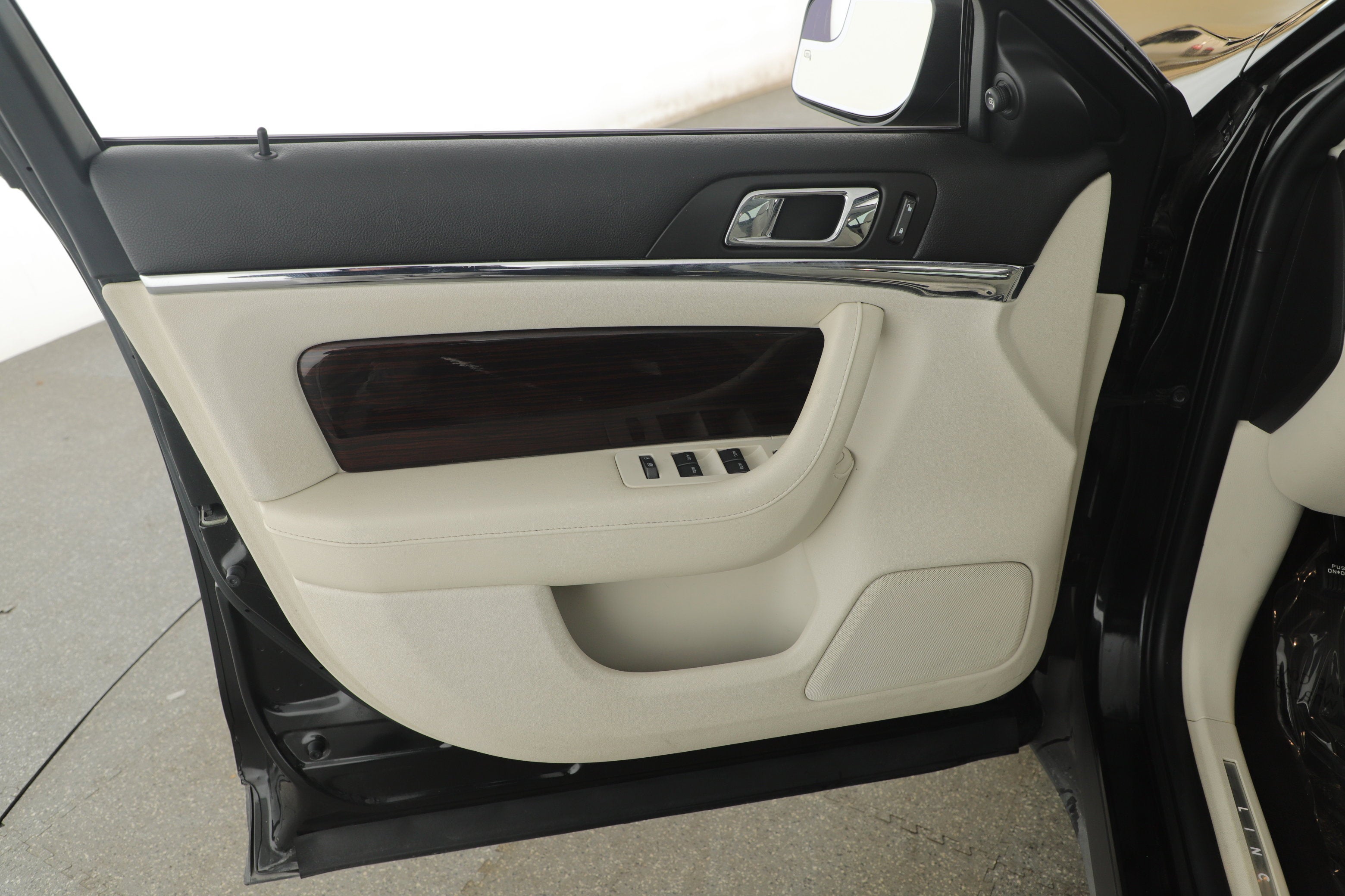 2011 Lincoln MKS w/EcoBoost