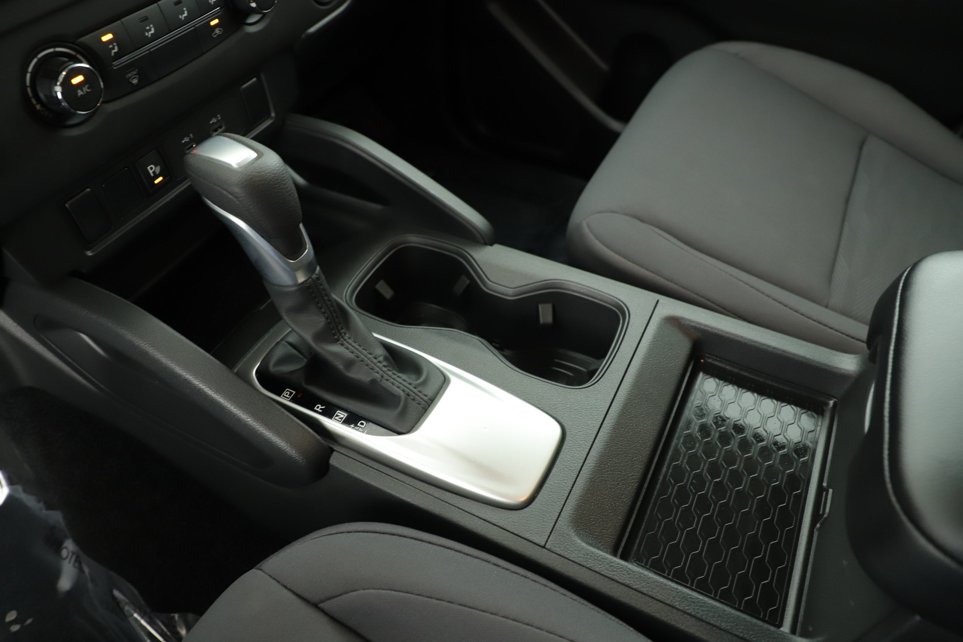 2025 Nissan Frontier S