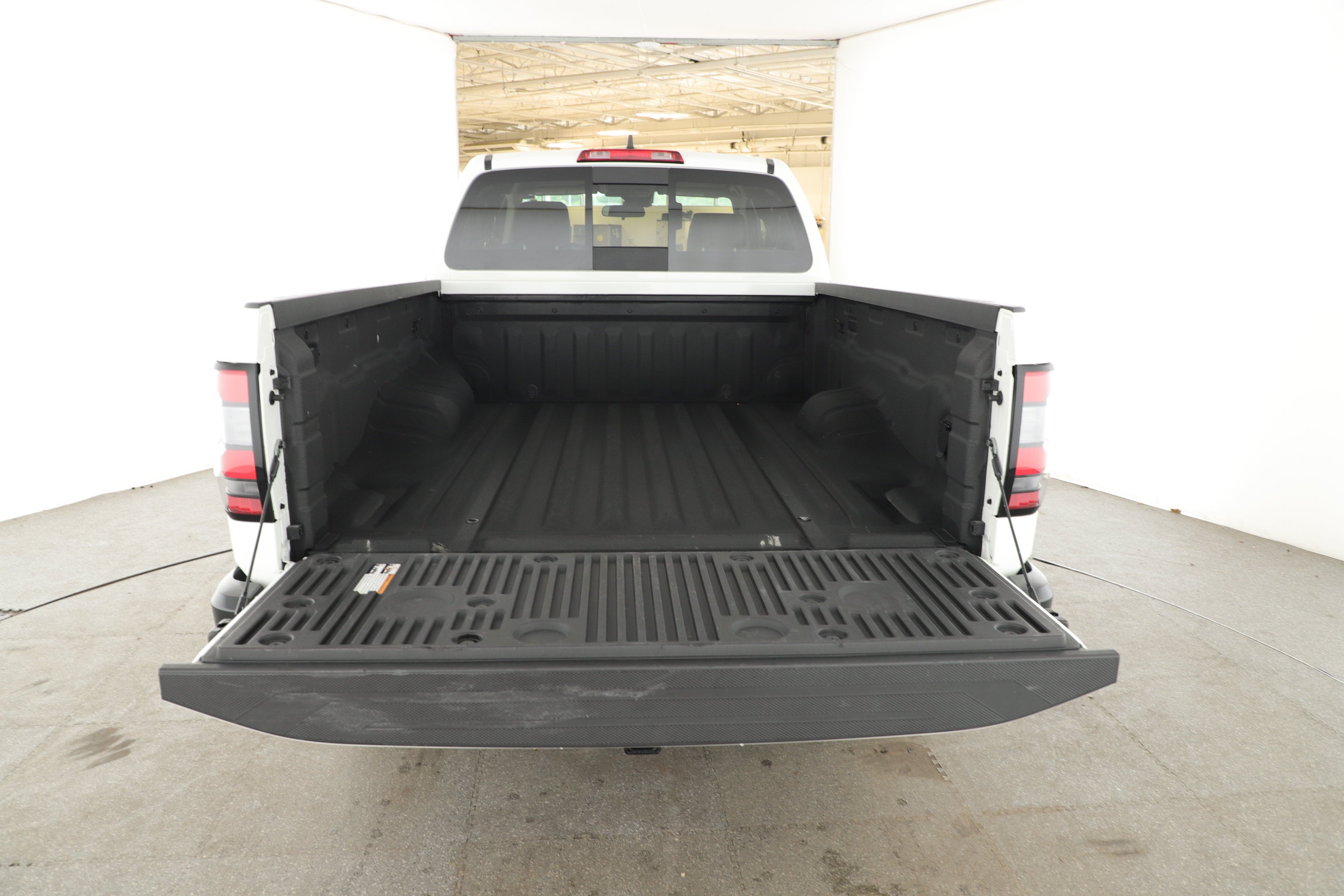 2025 Nissan Frontier S