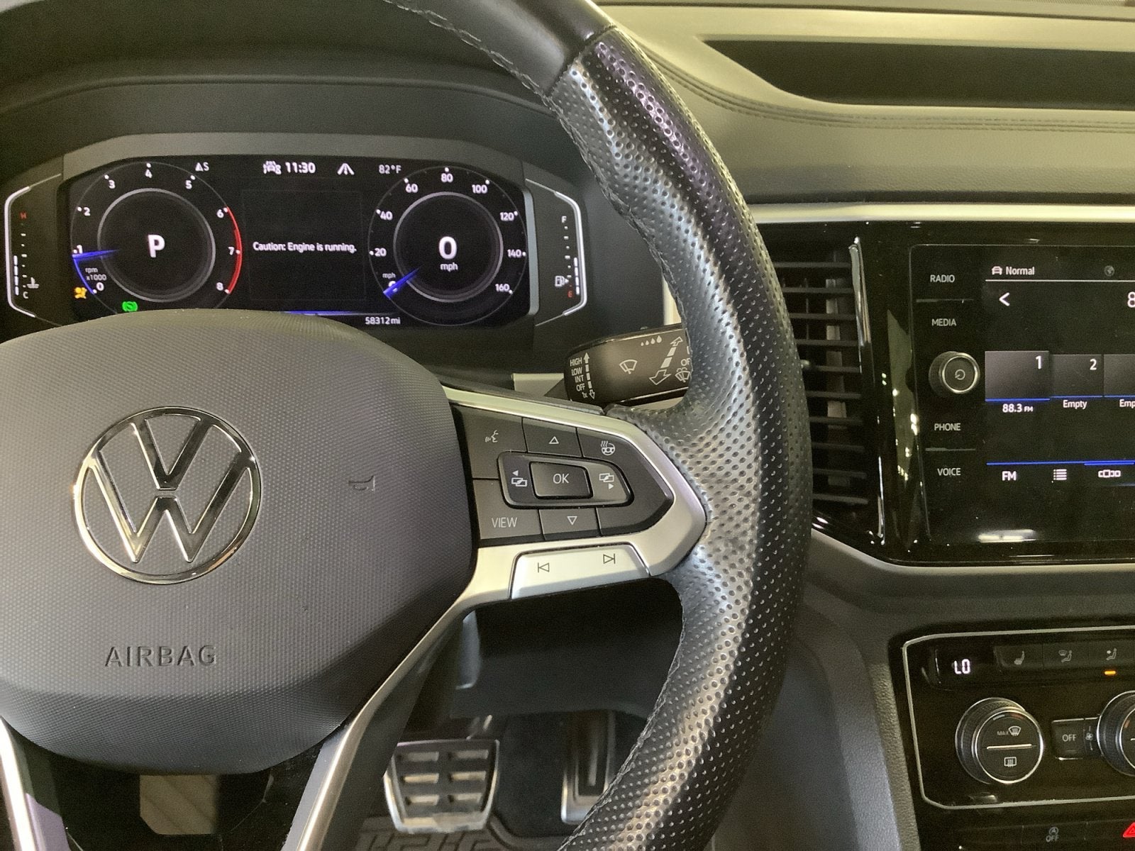 2023 Volkswagen Atlas Cross Sport Base