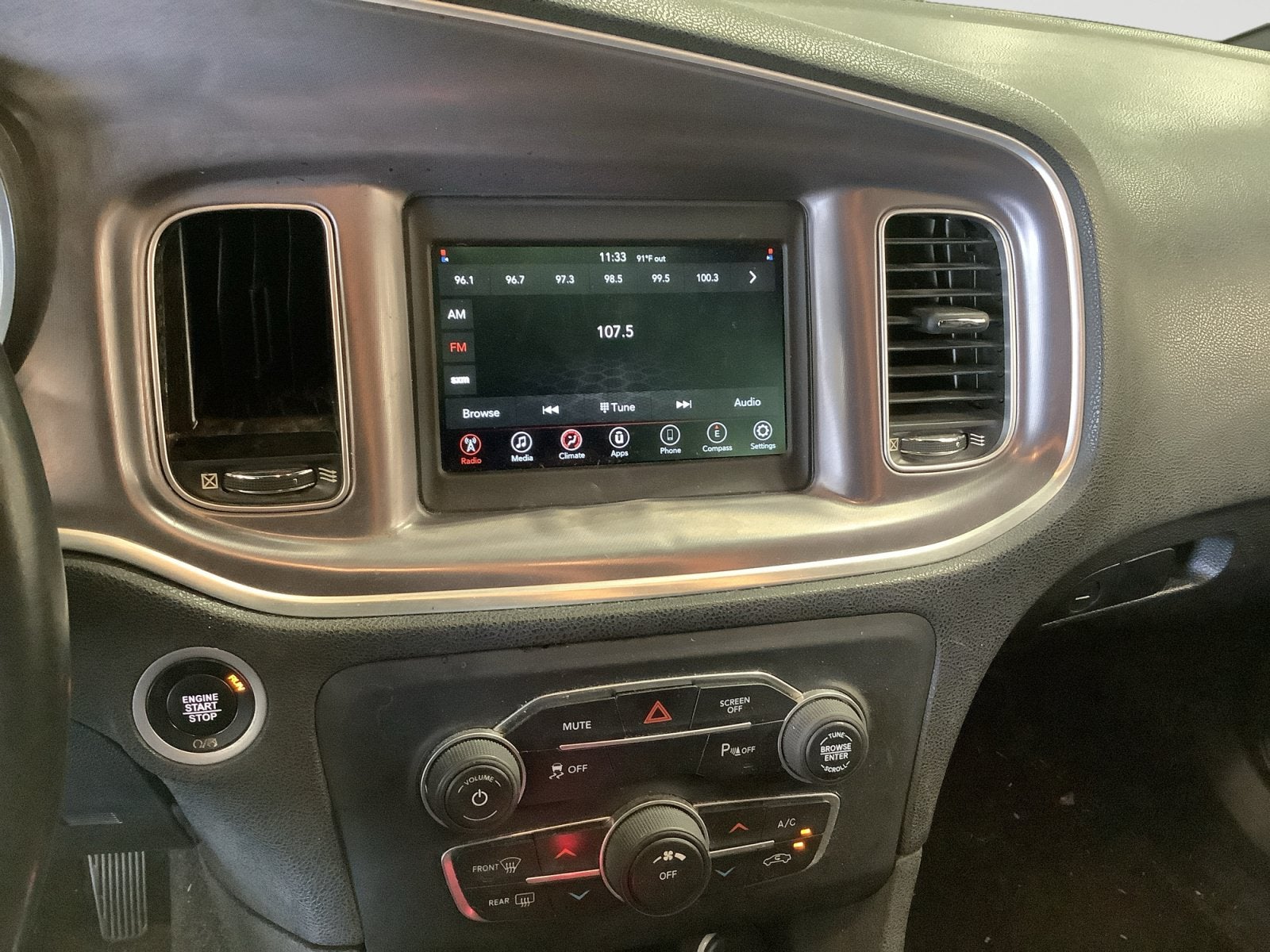 2019 Dodge Charger SXT