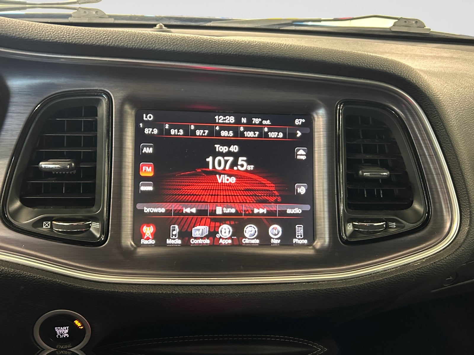 2016 Dodge Challenger SXT Plus