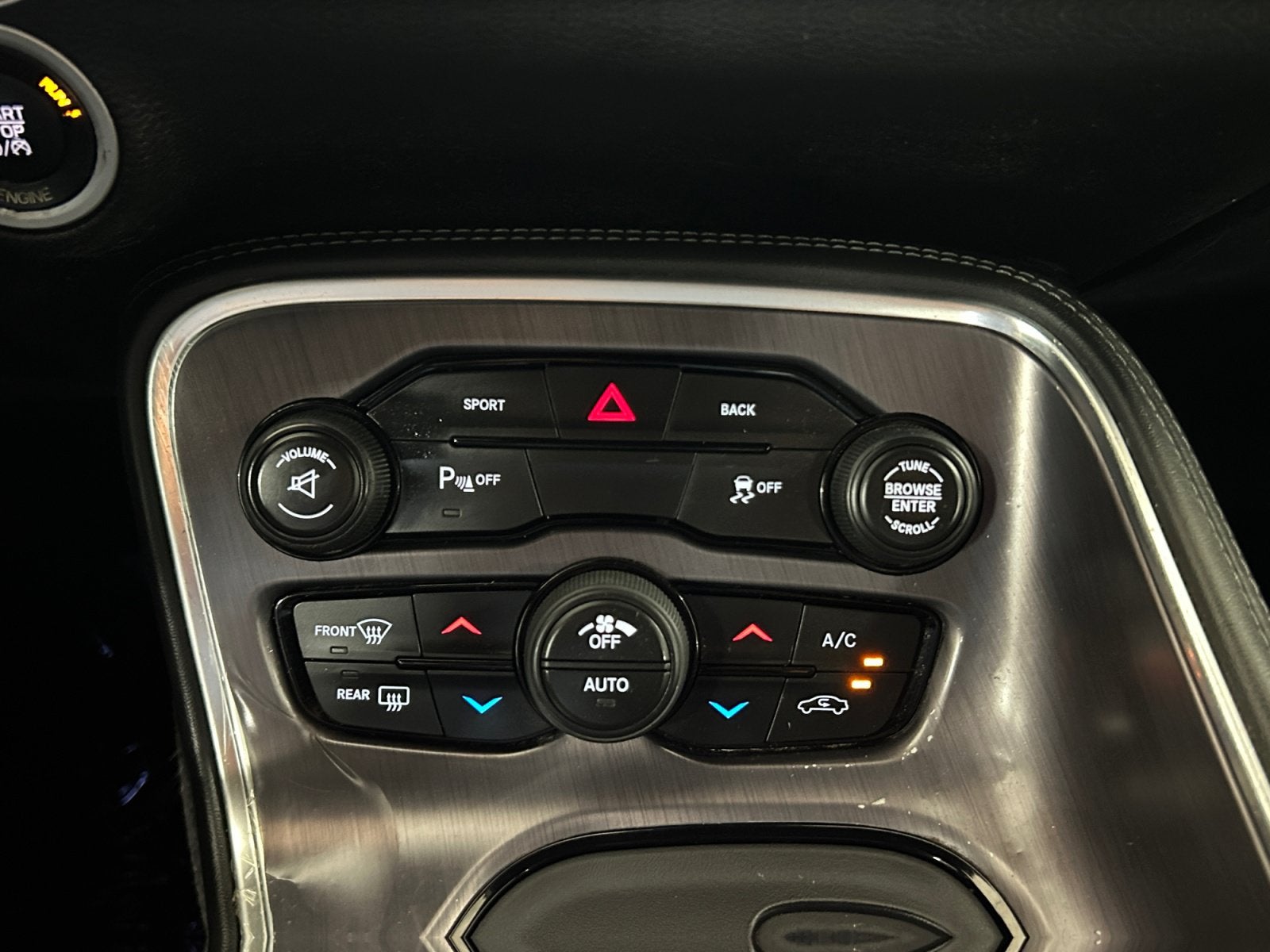 2016 Dodge Challenger SXT Plus