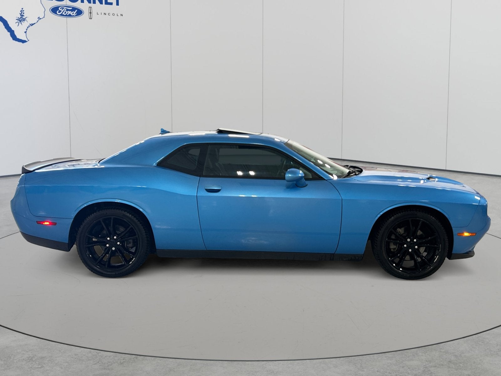 2016 Dodge Challenger SXT Plus