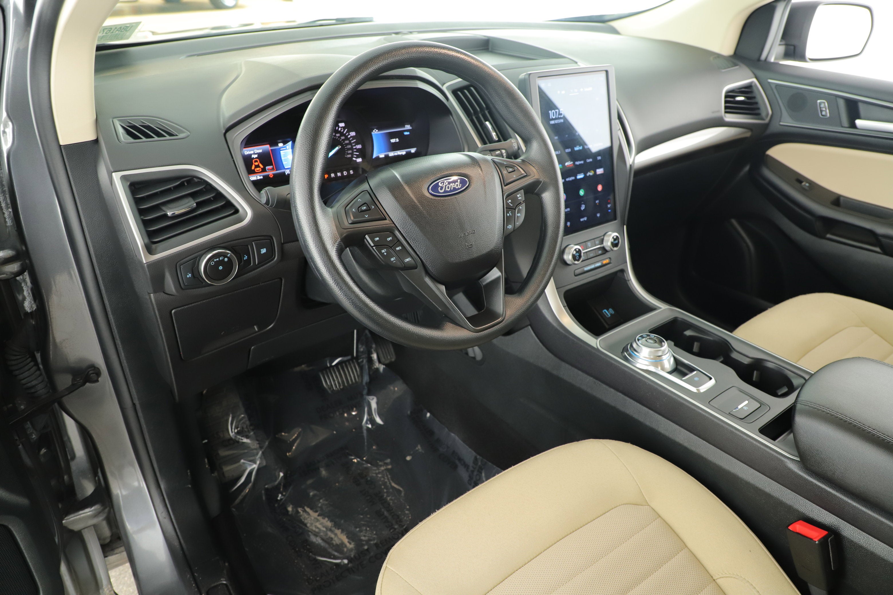2023 Ford Edge SE