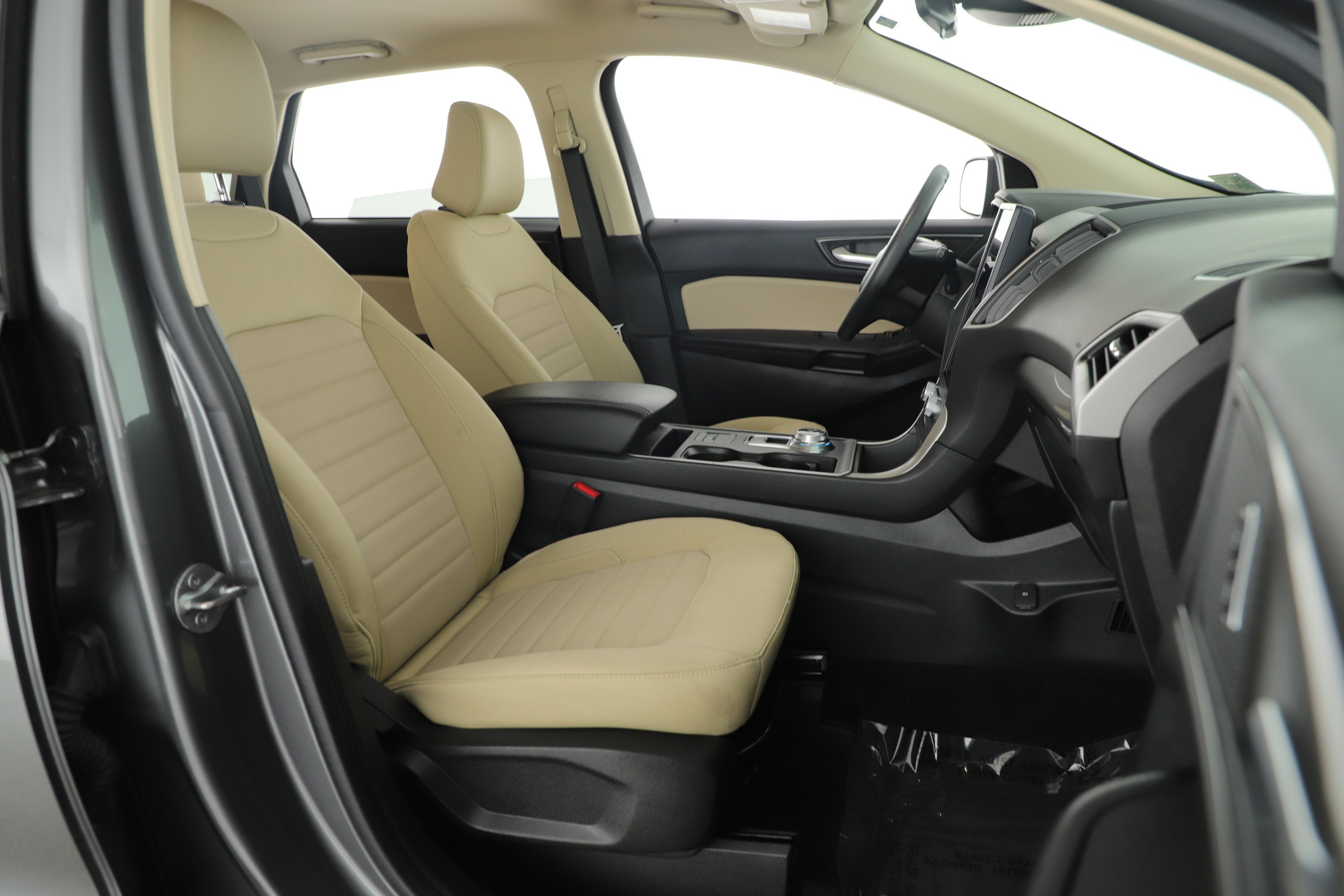 2023 Ford Edge SE