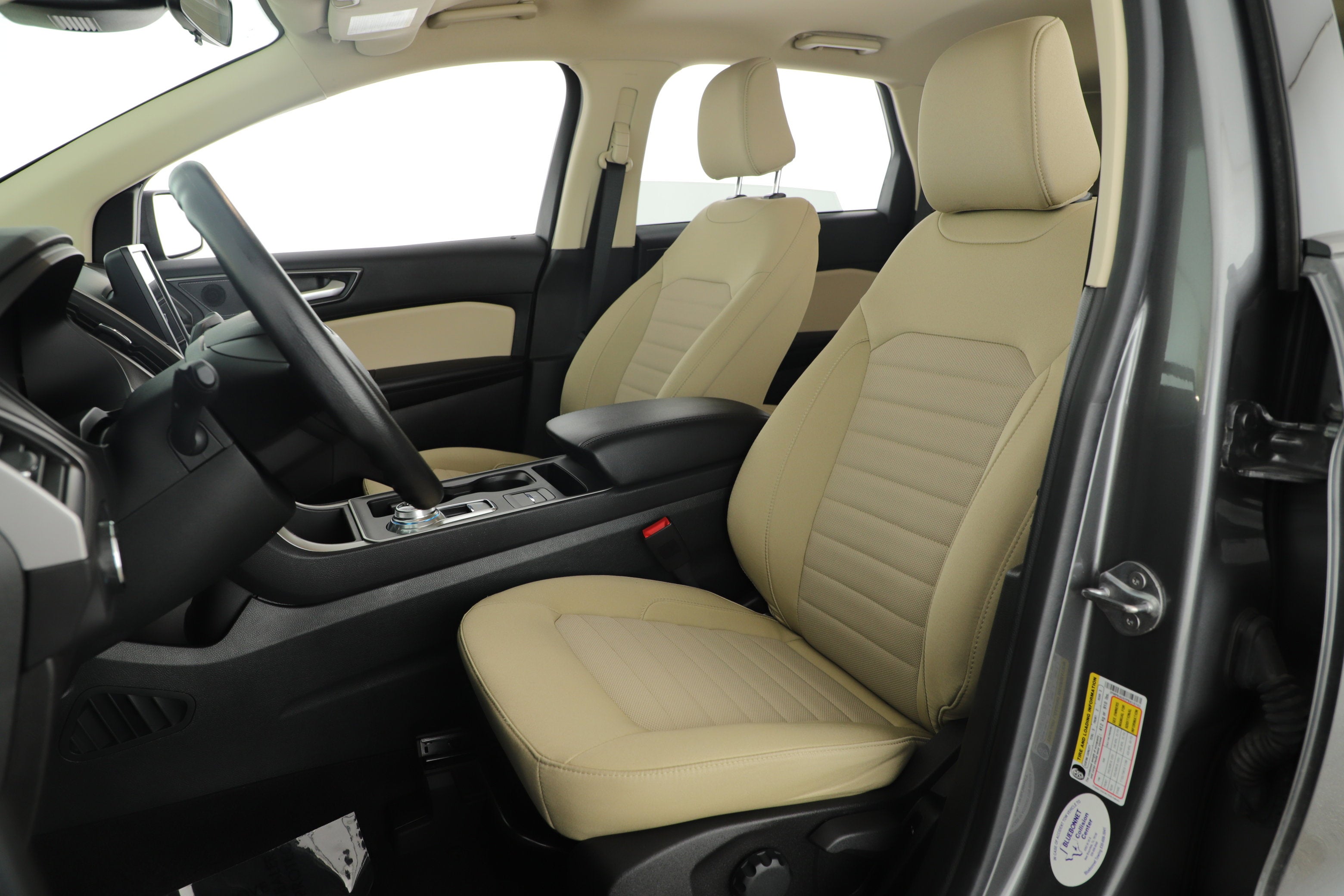 2023 Ford Edge SE
