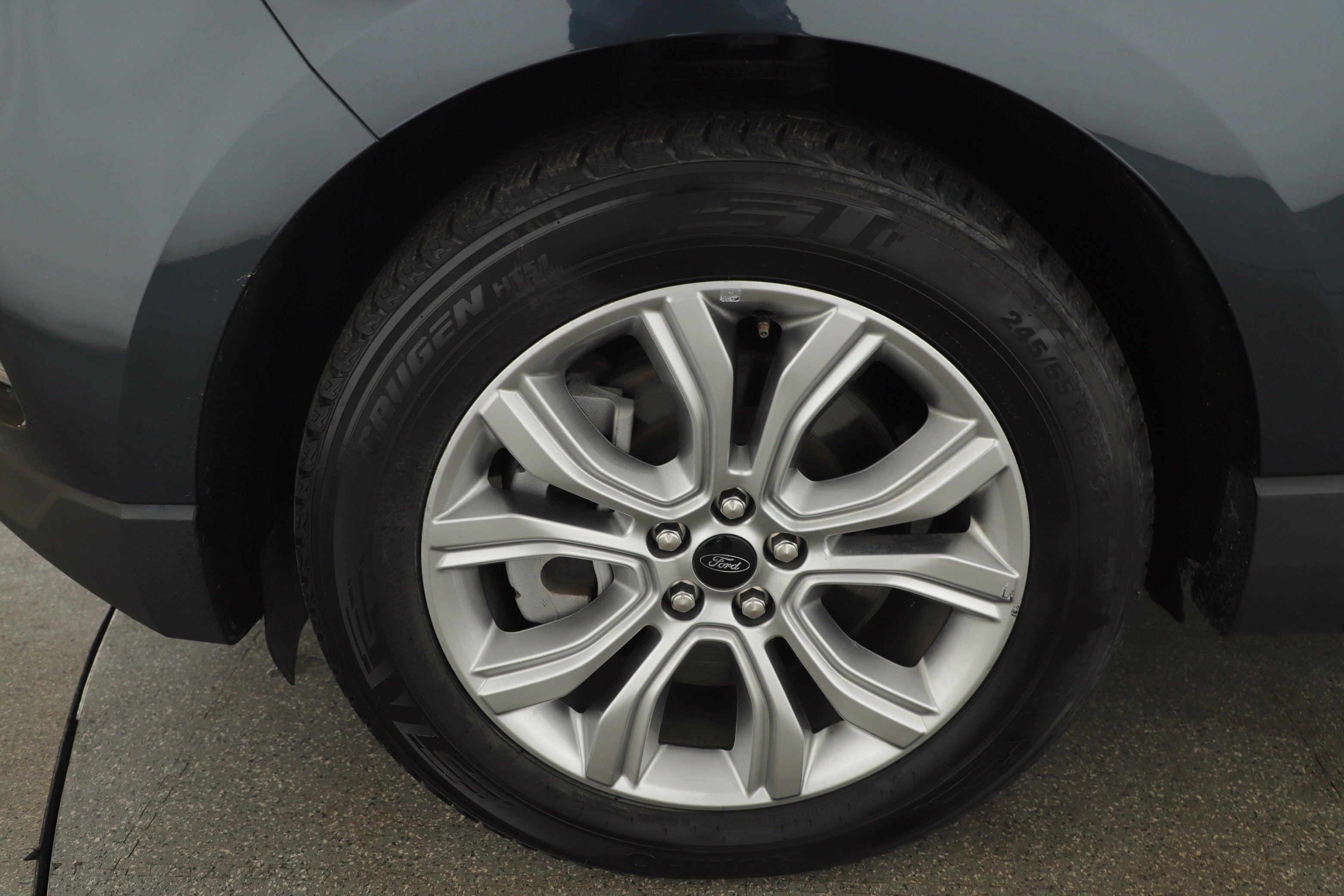 2023 Ford Edge Titanium