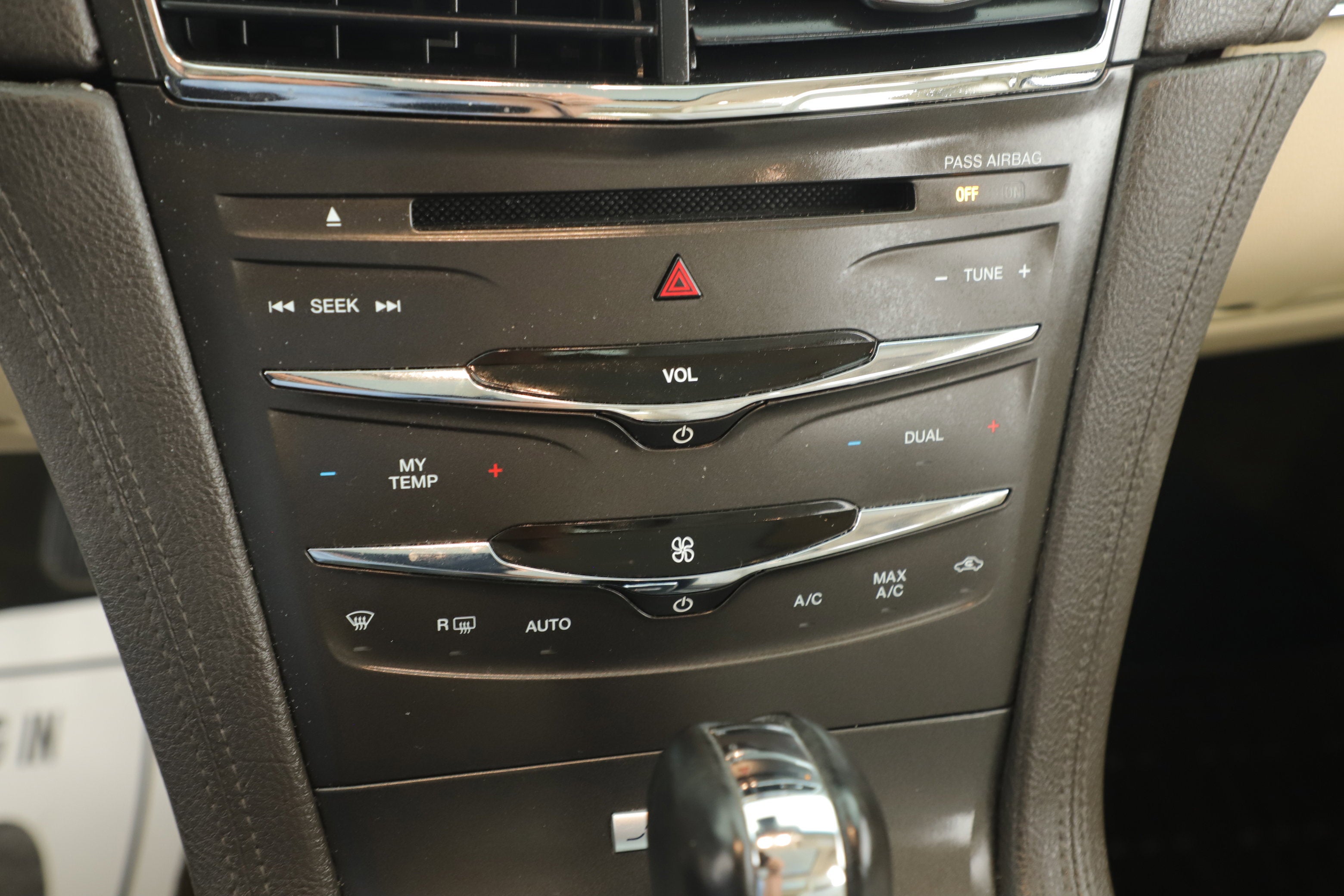 2016 Lincoln MKT EcoBoost