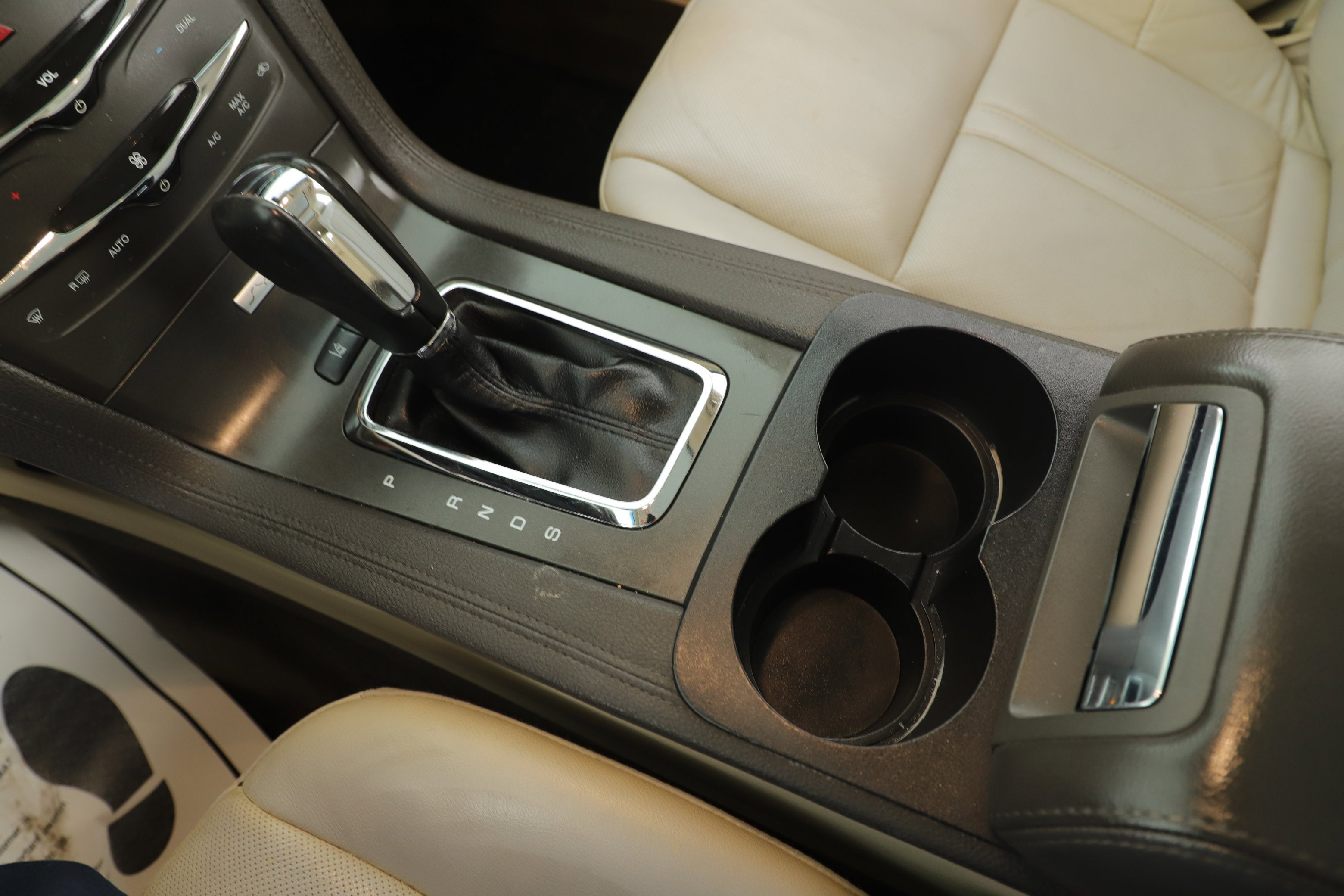 2016 Lincoln MKT EcoBoost