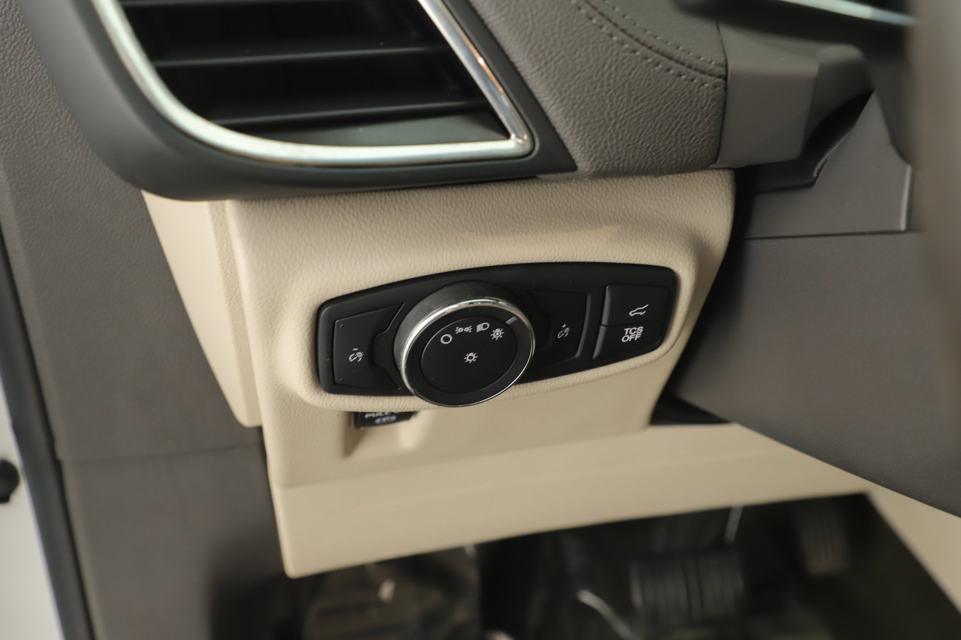 2020 Lincoln Nautilus Standard