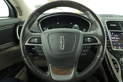 2019 Lincoln Nautilus Select