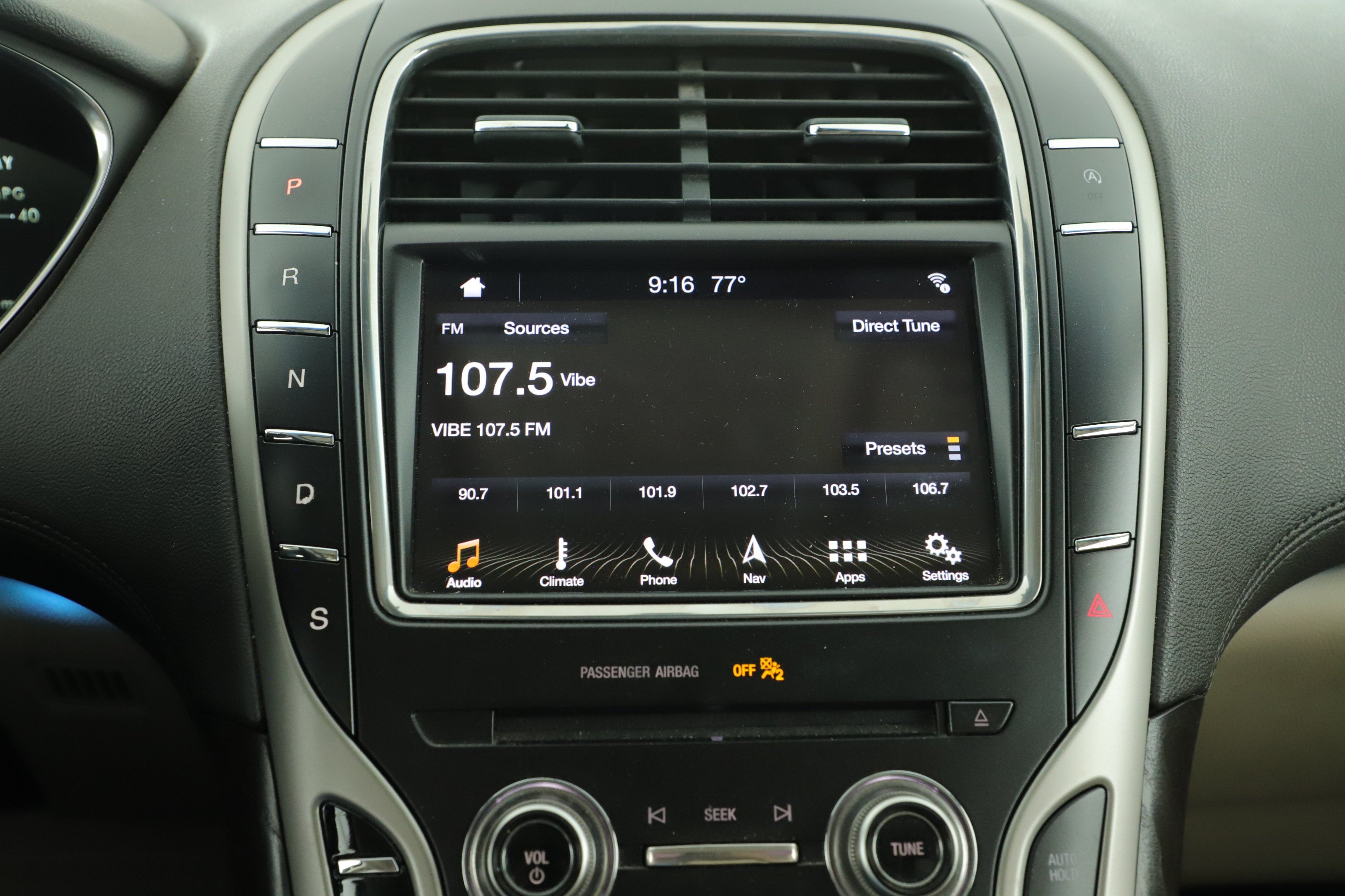 2019 Lincoln Nautilus Select