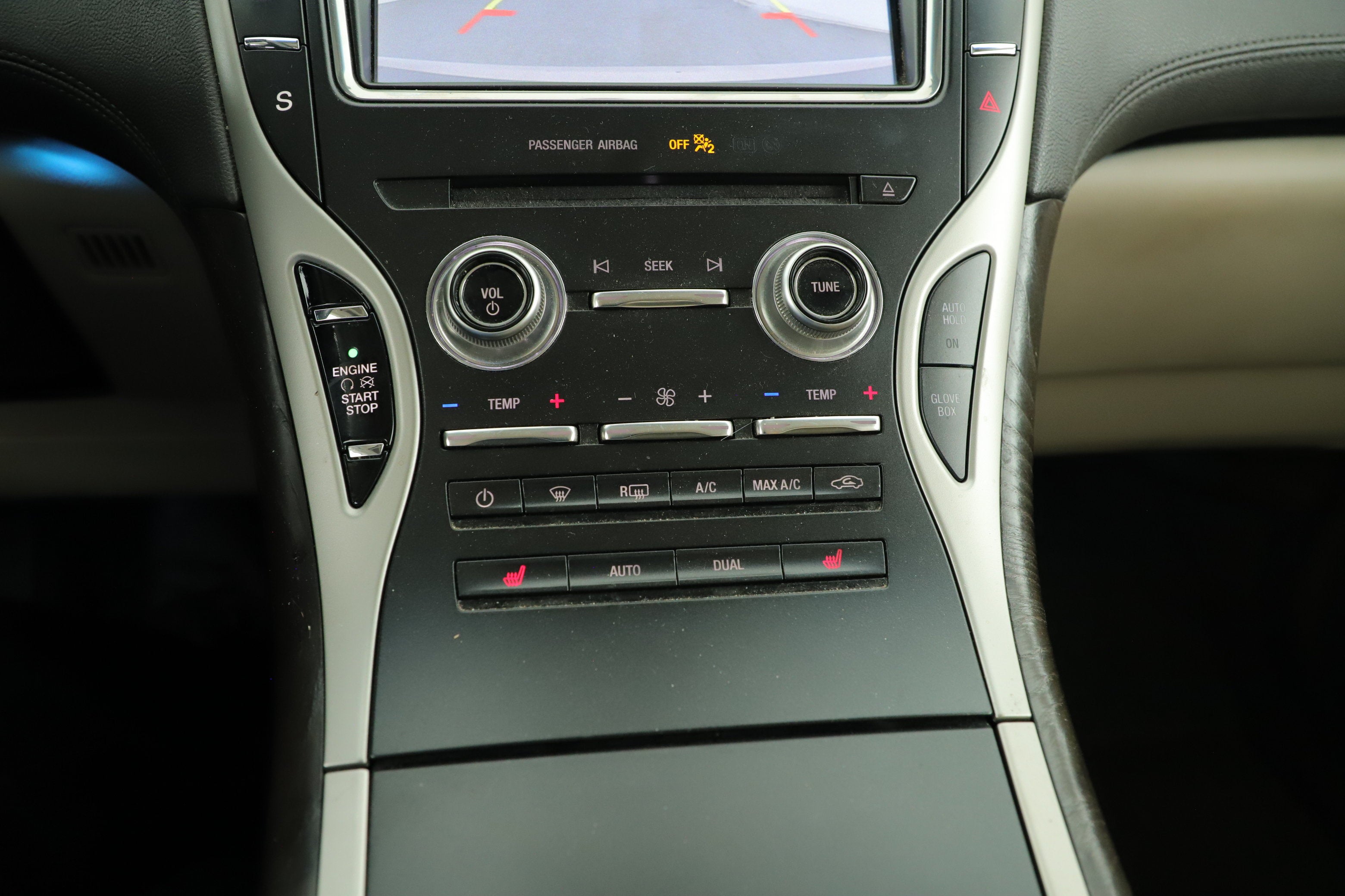 2019 Lincoln Nautilus Select