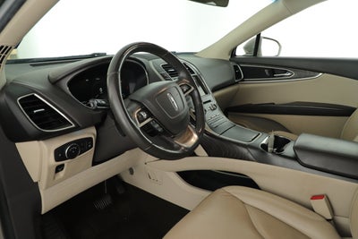 2019 Lincoln Nautilus Select