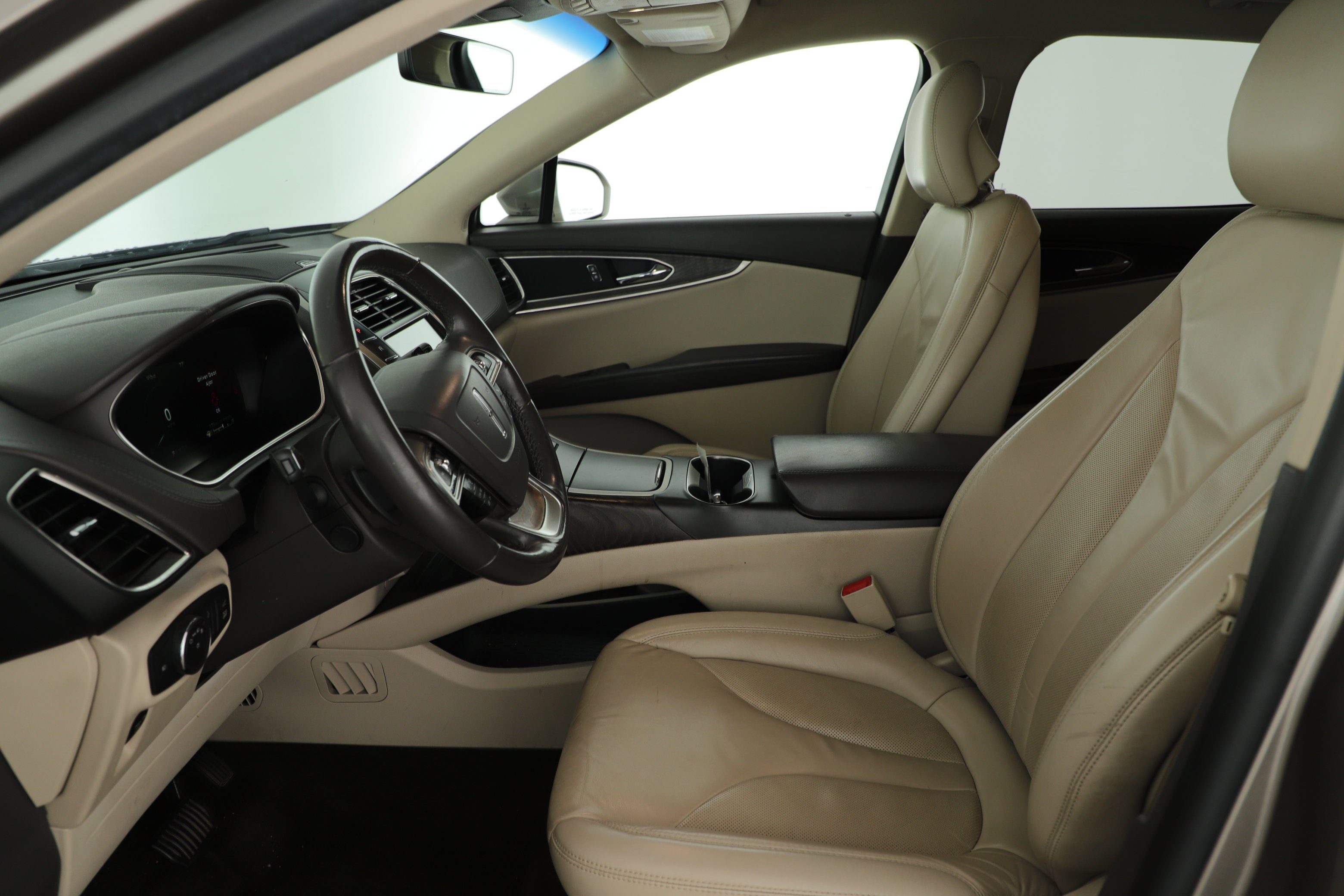 2019 Lincoln Nautilus Select