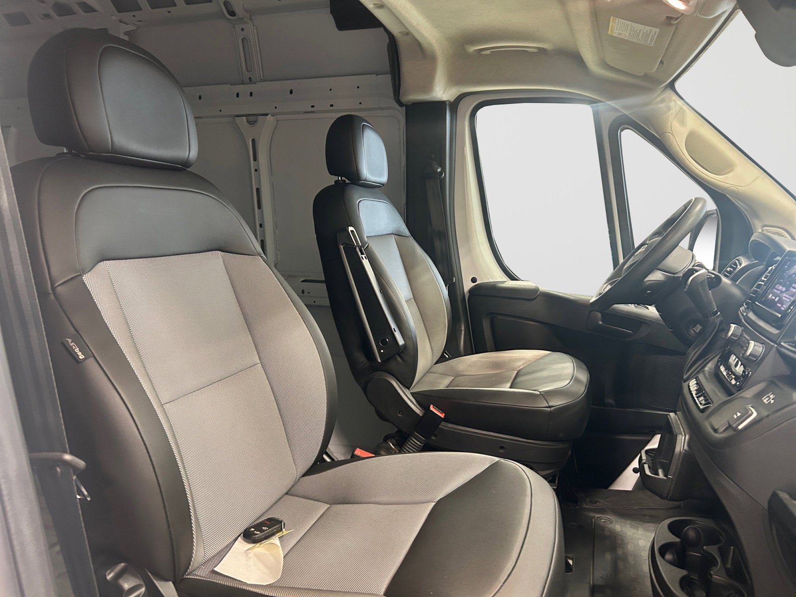 2025 RAM ProMaster Cargo Van Tradesman
