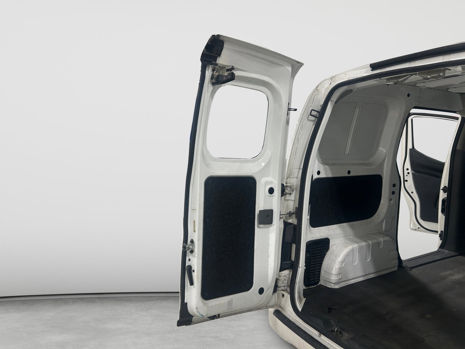 2014 Nissan NV200 SV