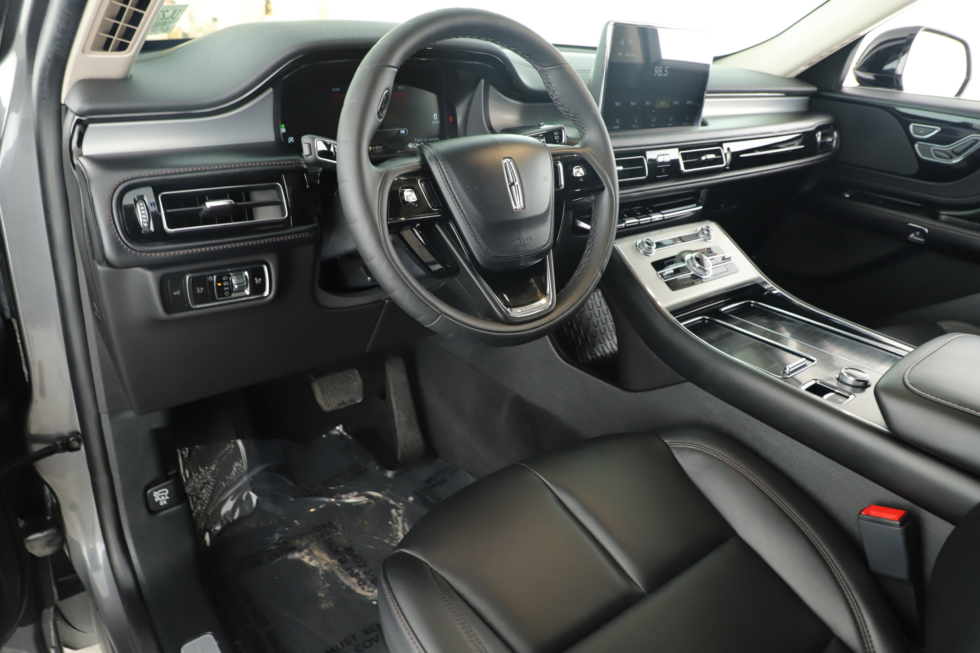 2023 Lincoln Aviator Standard