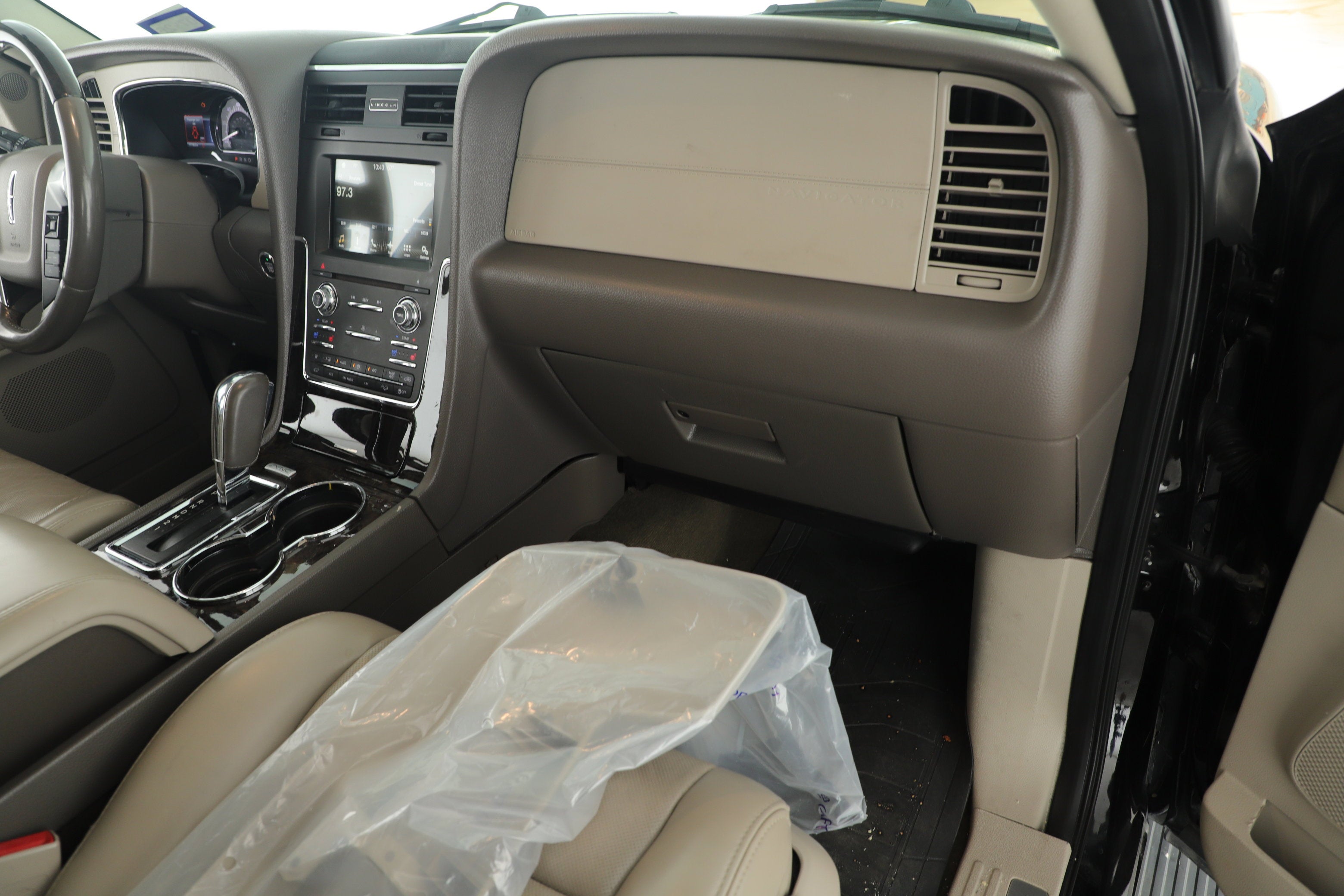 2017 Lincoln Navigator Select