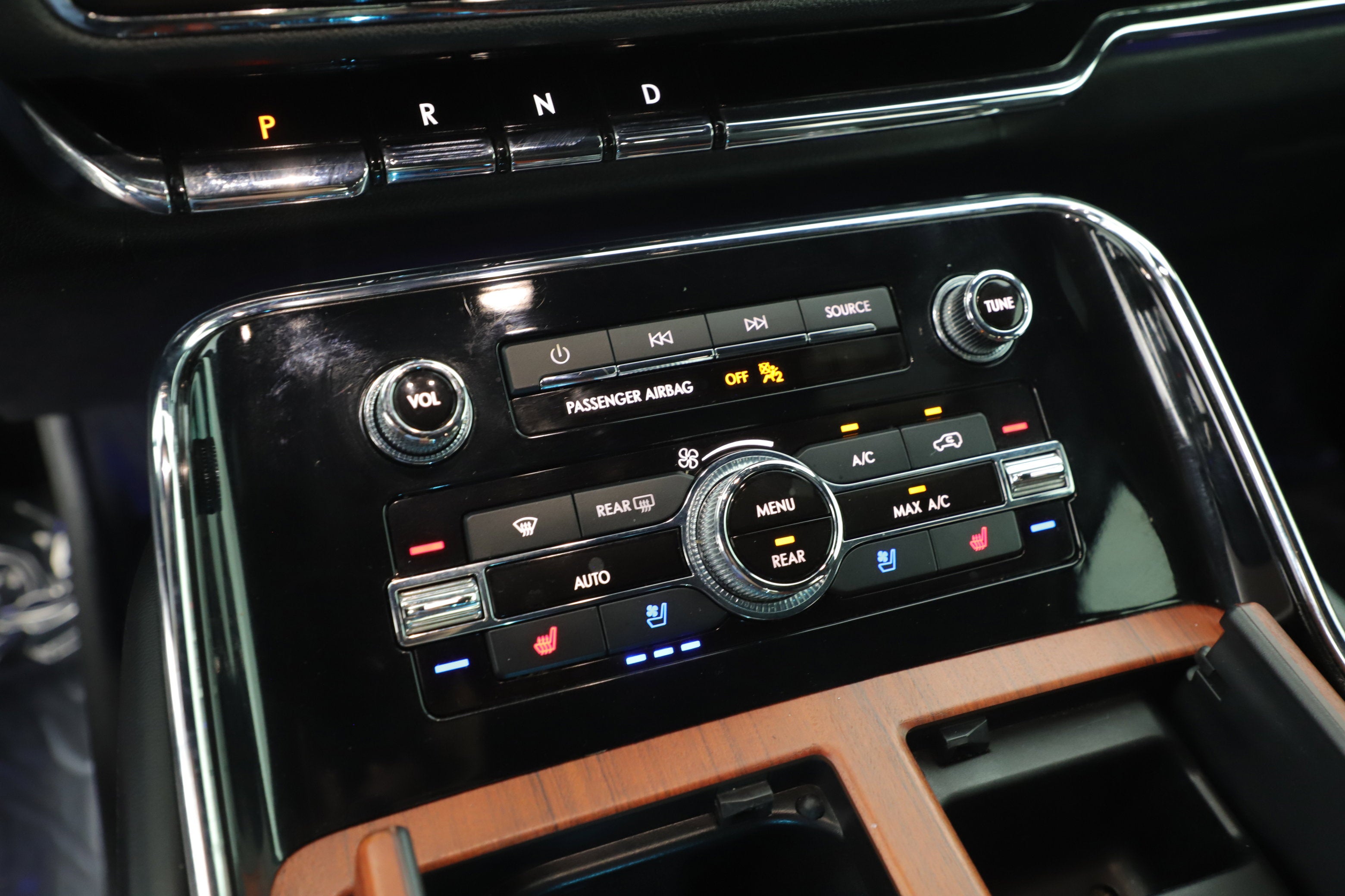 2020 Lincoln Navigator Standard