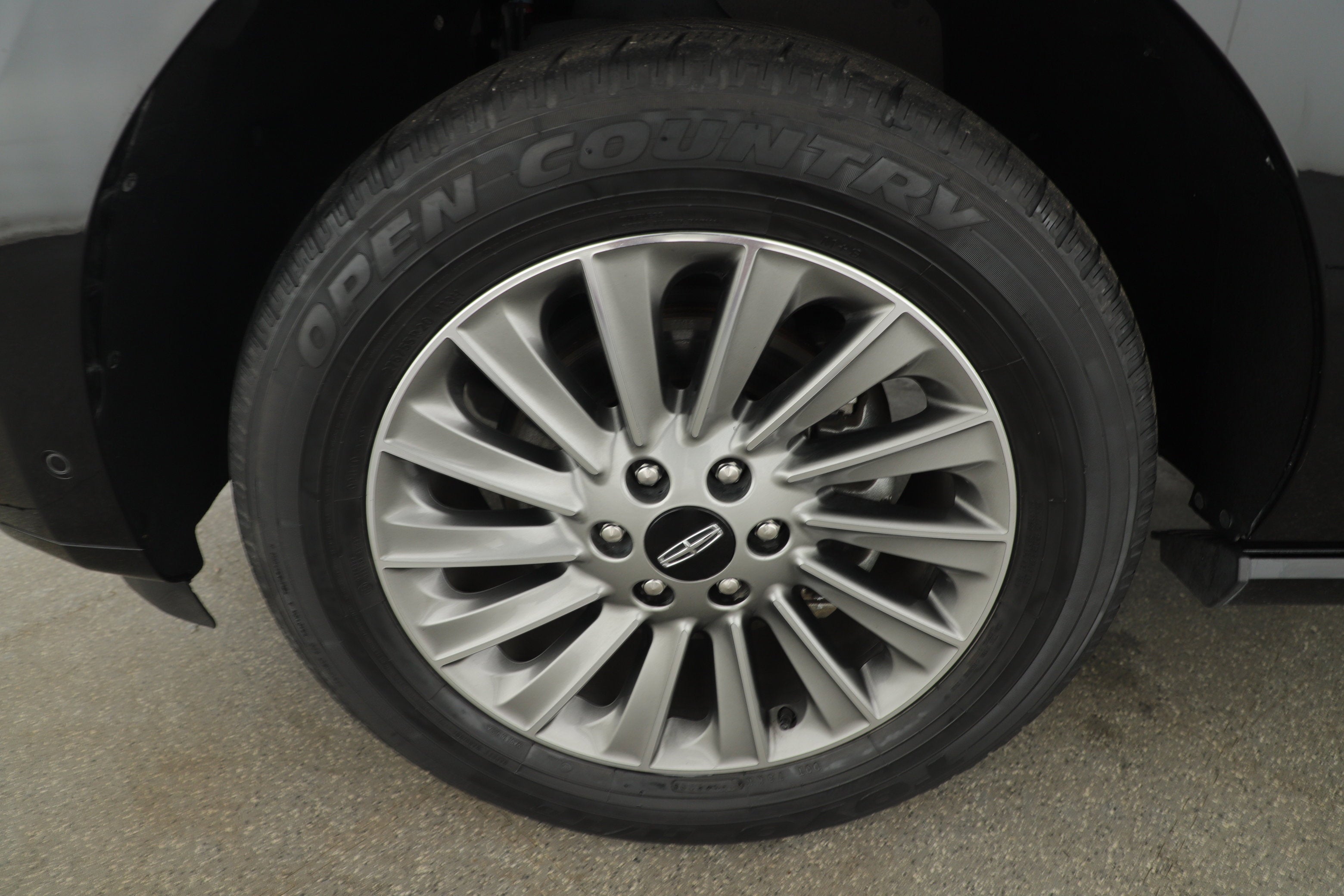 2020 Lincoln Navigator Standard