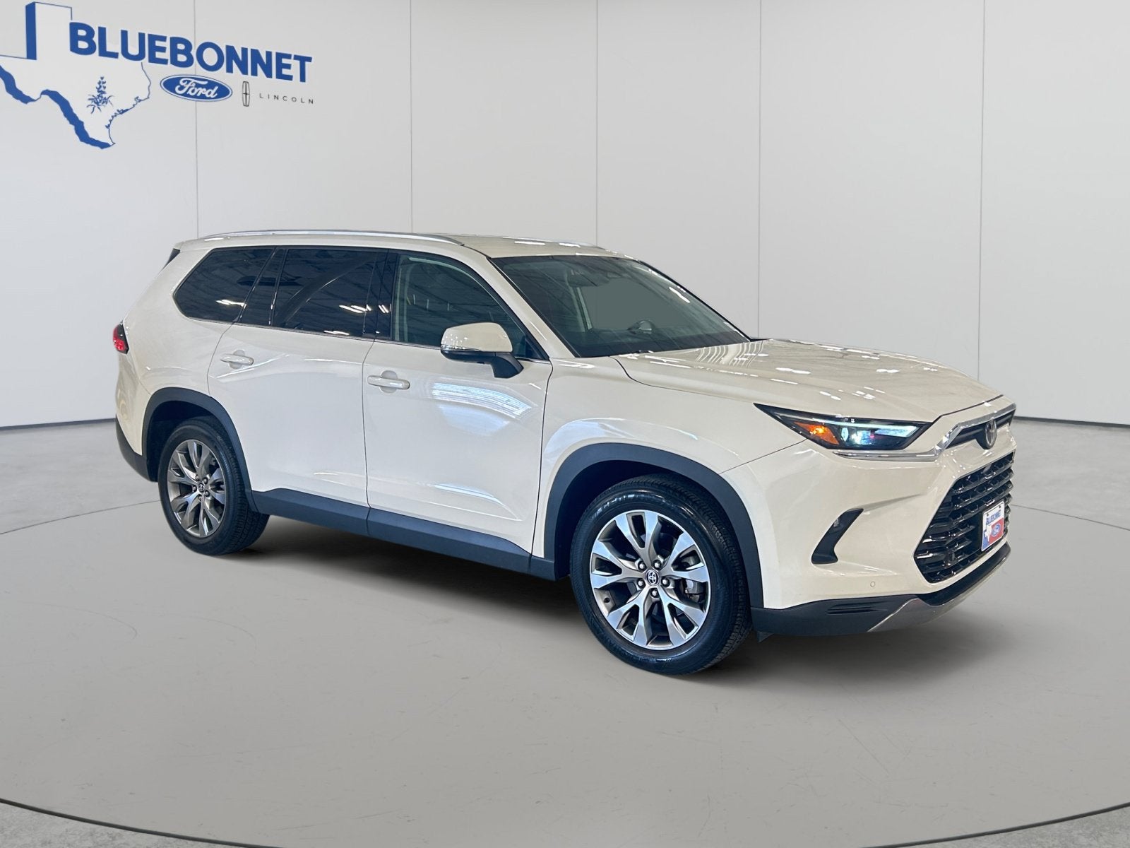 2024 Toyota Grand Highlander Base