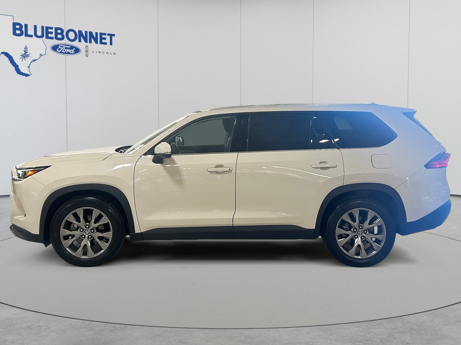2024 Toyota Grand Highlander Base