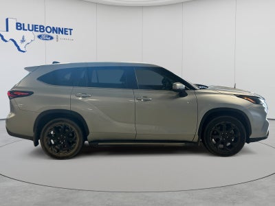2024 Toyota Highlander Base