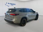 2024 Toyota Highlander Base