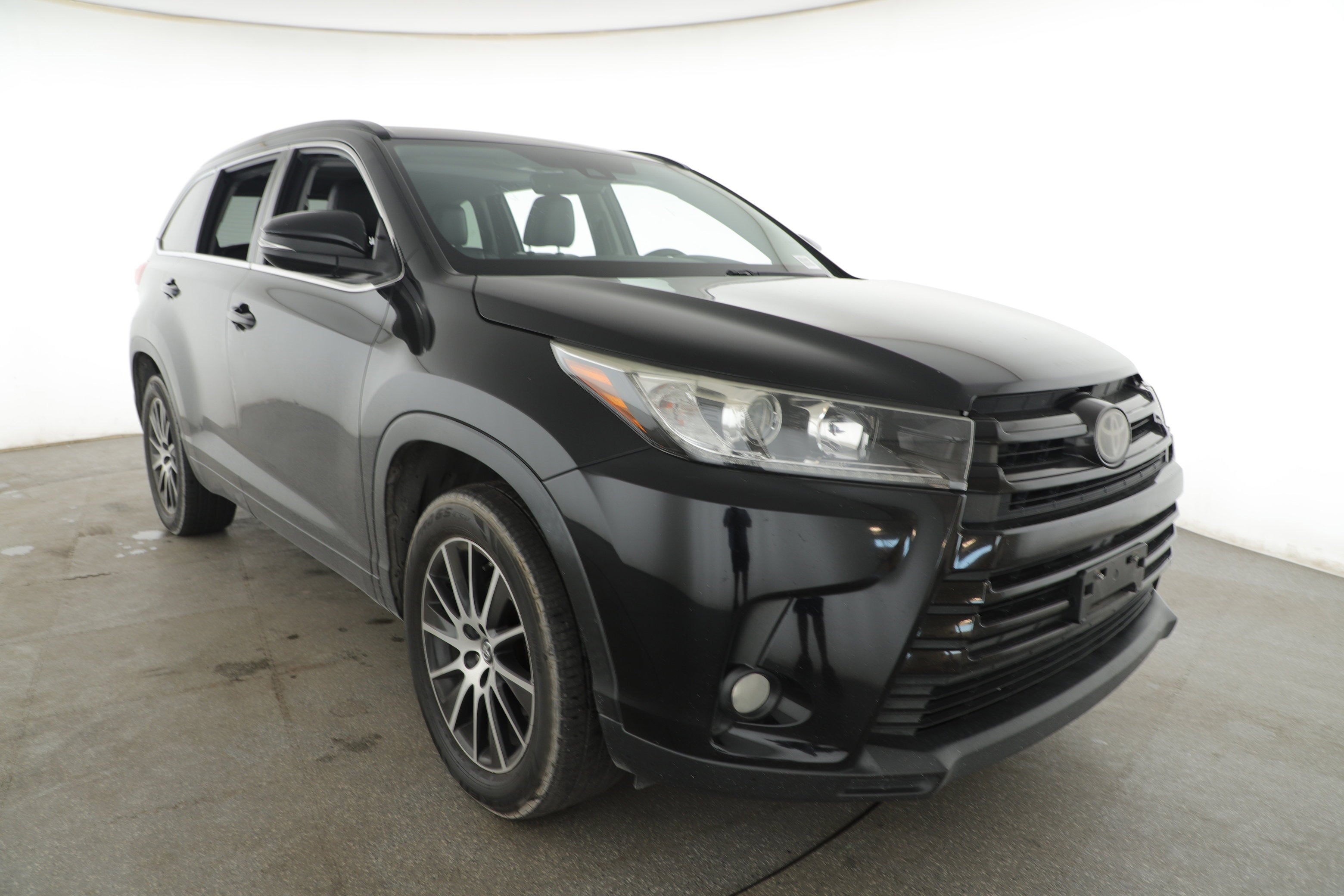 2017 Toyota Highlander Base